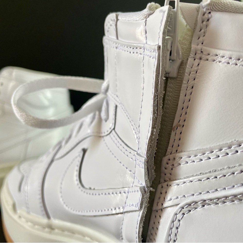 Air Jordan 1 - Picture 4 of 5